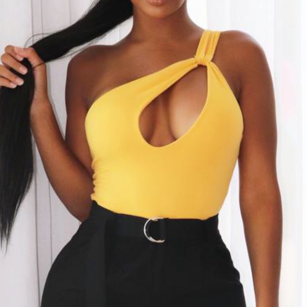 Never before worn body suit!